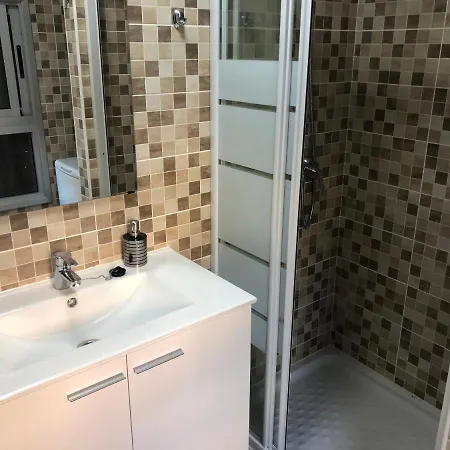 San Isidro. 2 Rooms. Quiet Terrace Apartamento